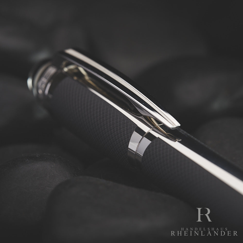 Montblanc Starwalker Spirit of Racing Metal Fountain Pen Fountain Pen 117044
