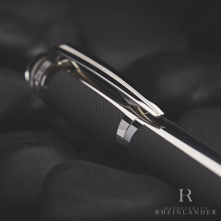 Montblanc Starwalker Spirit of Racing Metal Fountain Pen Fountain Pen 117044