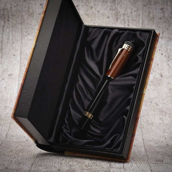 Montblanc Writers Edition Fountain Pen COLLECTION E Hemingway 1992 - Brothers Grimm 2022