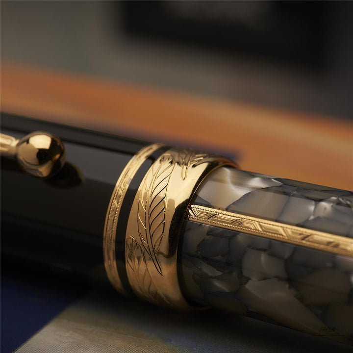Montblanc Writers Edition from 1996 Alexander Dumas Fountain Pen Father ID 28643