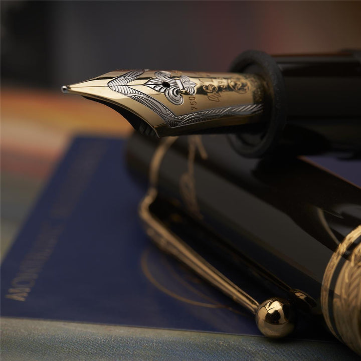 Montblanc Writers Edition from 1996 Alexander Dumas Fountain Pen Father ID 28643