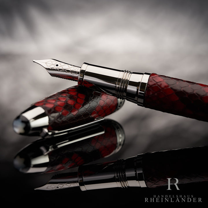 Montblanc Meisterstück Great Masters Python Leather Fountain Pen ID 119695