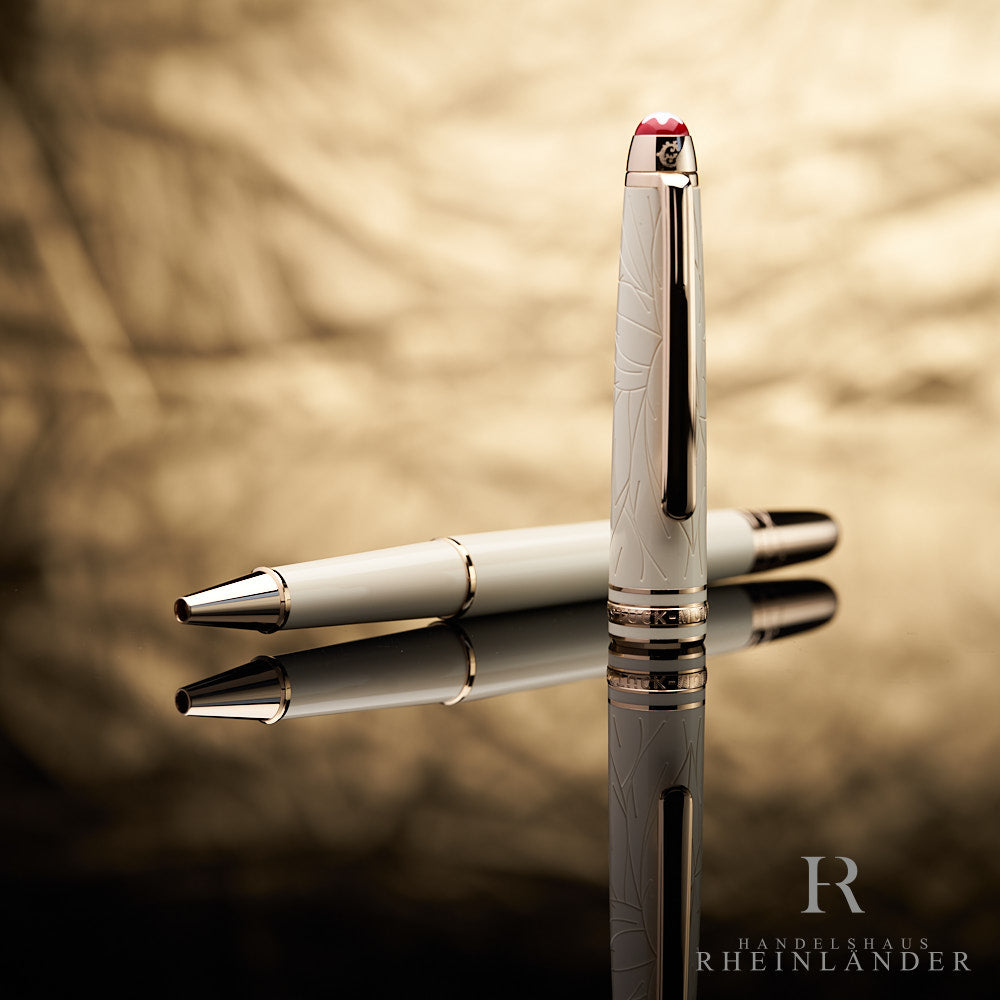 offener cremefarbener Rollerball mit goldenen Beschlägen der Montblanc Romeo & Juliet Kollektion mit stehender Kappe