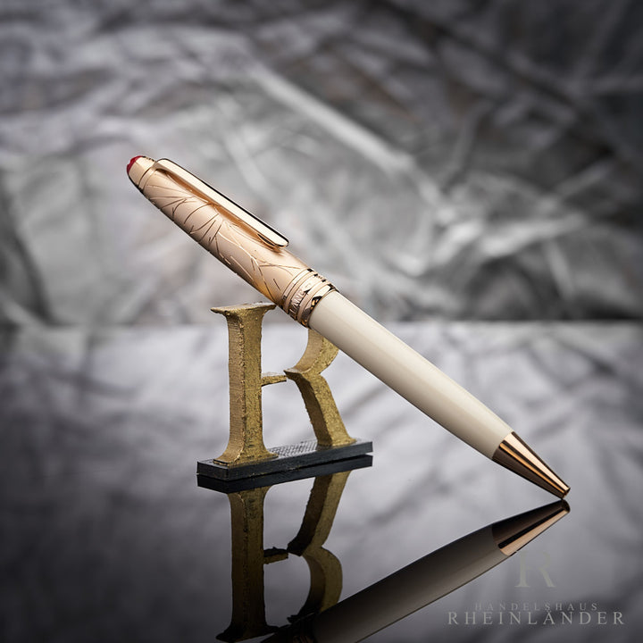 Cremefarbener Romeo &Juliet Kugelschreiber von Montblanc mit goldener Kappe angelehnt an das Logo des Handelshaus Rheinländer