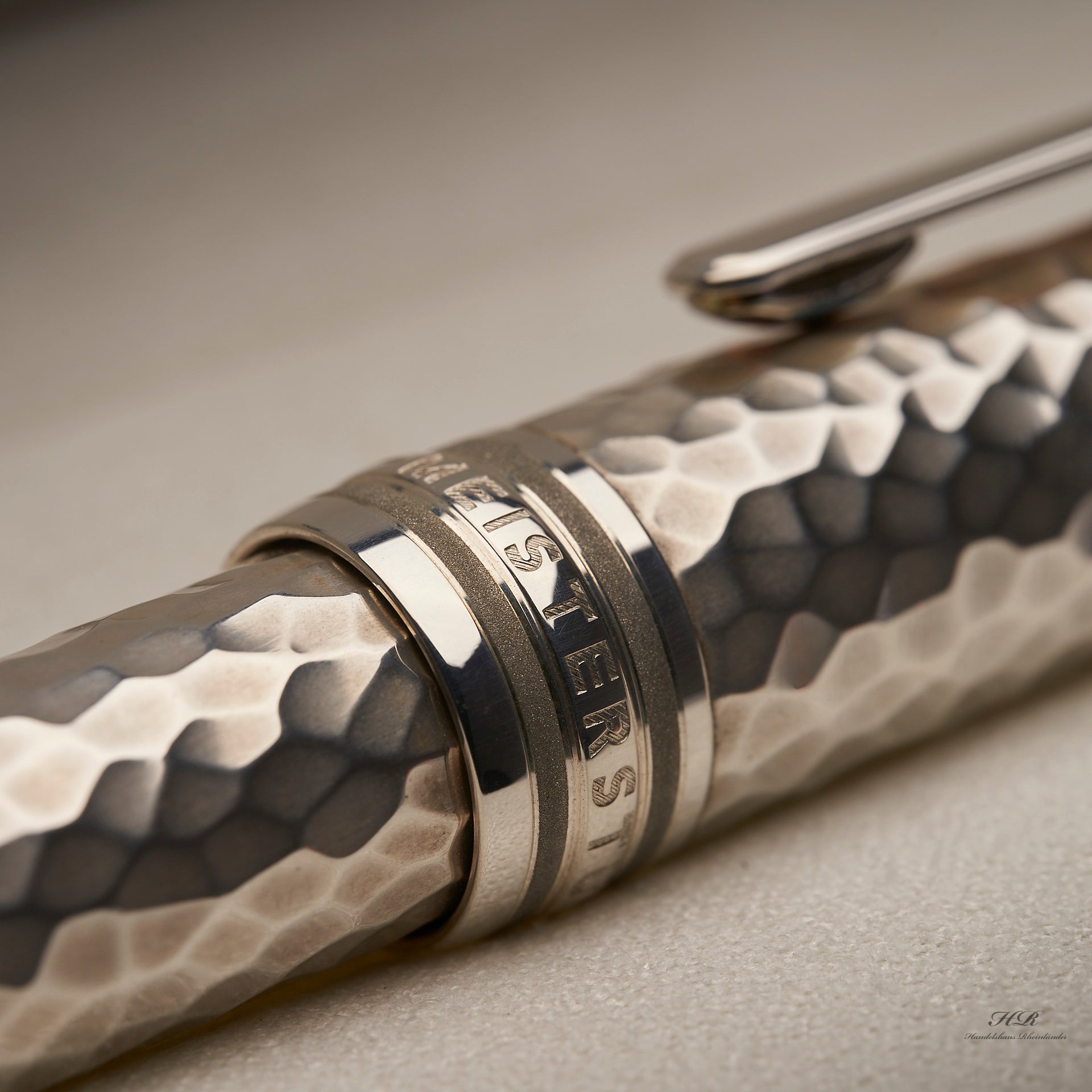 Montblanc Meisterstück Solitaire Martelé Sterling Silver Midsize