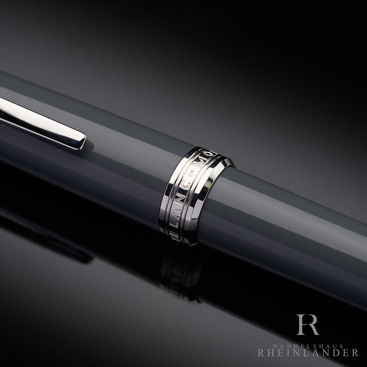 Montblanc Pix Collection Gray Platinum Line Gray Rollerball Fineliner ID 116577