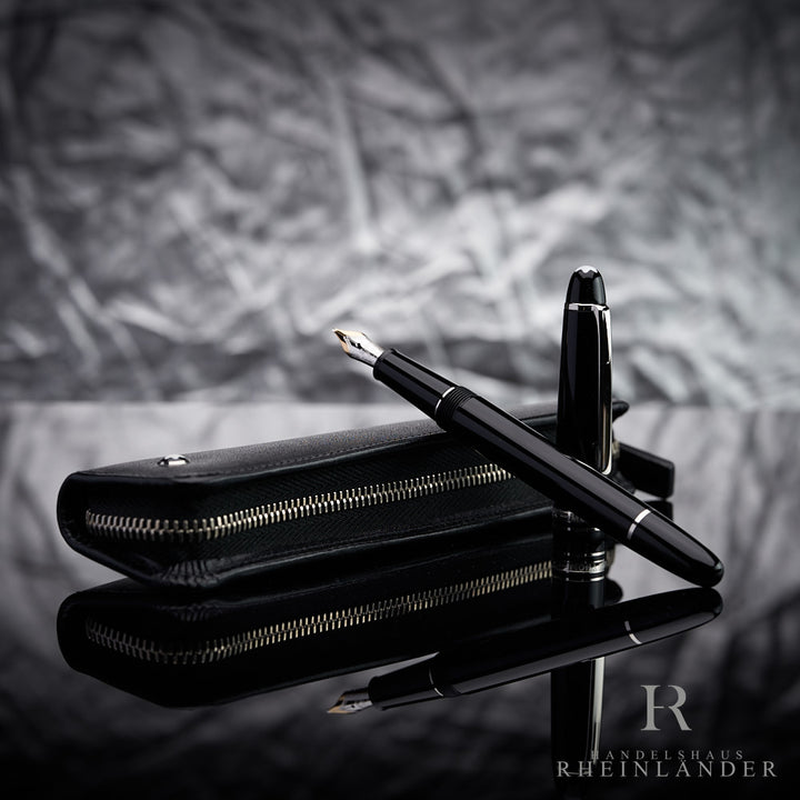 Montblanc Meisterstück Classique 145 Platinum Fountain Pen Leather Case Set ID 130452