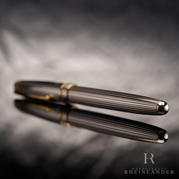 Montblanc Solitaire 925 Sterling Silver Classique Fountain Pen ID 1448 Model 11738