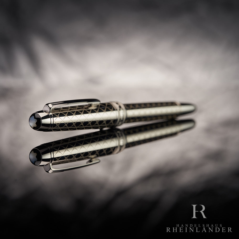 silberner Kappenkopf mit Perlmutt Montblanc Emblem am Mozart Jewellery Edition Rollerball liegend